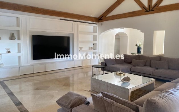 Reventa - Villa independiente - Estepona  - Estepona Centro