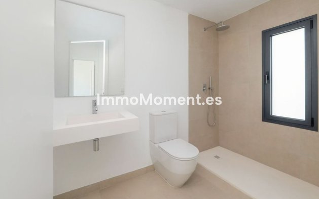 Reventa - Villa independiente - Estepona  - Estepona Centro