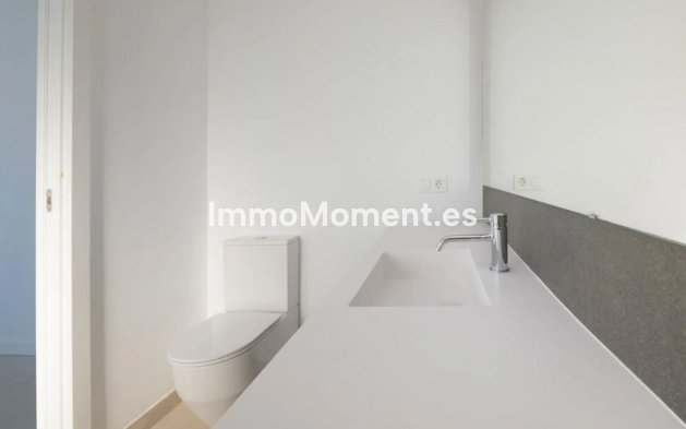 Reventa - Villa independiente - Estepona  - Estepona Centro