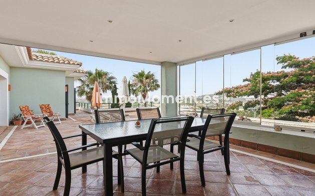 Resale - Apartment - Casares - Doña Julia