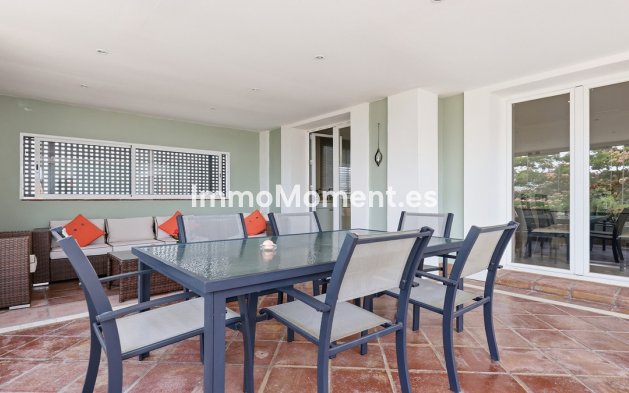 Resale - Apartment - Casares - Doña Julia