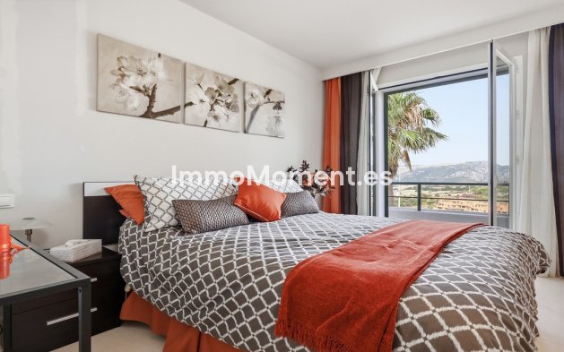Resale - Apartment - Casares - Doña Julia