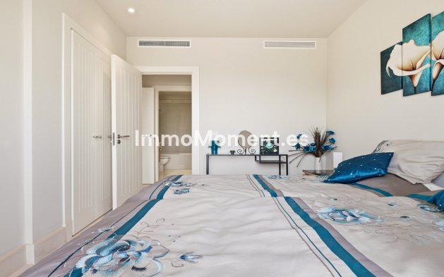Resale - Apartment - Casares - Doña Julia
