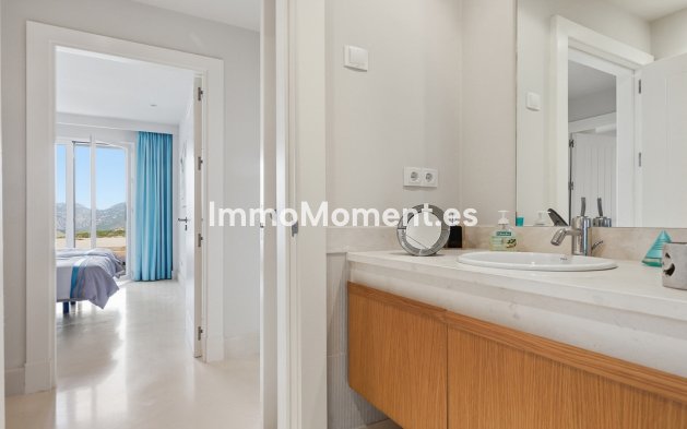 Resale - Apartment - Casares - Doña Julia
