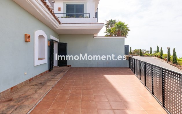 Resale - Apartment - Casares - Doña Julia