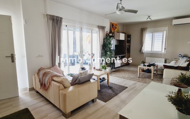Resale - Detached villa - Inland  - Alhaurín de la Torre