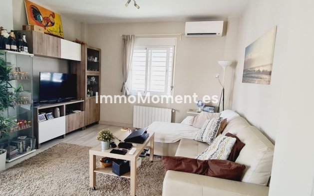 Resale - Detached villa - Inland  - Alhaurín de la Torre