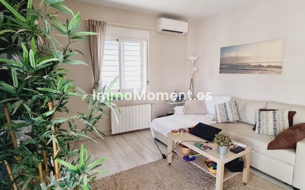 Resale - Detached villa - Inland  - Alhaurín de la Torre