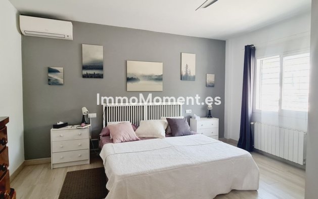 Resale - Detached villa - Inland  - Alhaurín de la Torre