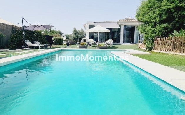 Resale - Detached villa - Inland  - Alhaurín de la Torre