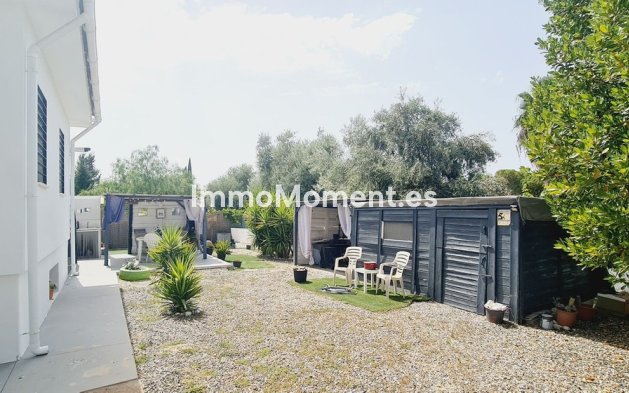 Resale - Detached villa - Inland  - Alhaurín de la Torre