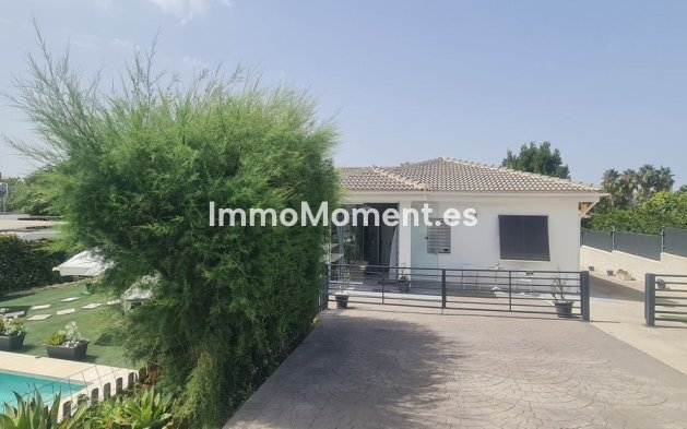 Resale - Detached villa - Inland  - Alhaurín de la Torre
