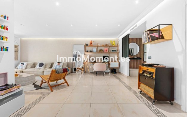 Resale - Apartment - Benahavís - La Quinta