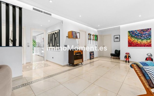 Resale - Apartment - Benahavís - La Quinta