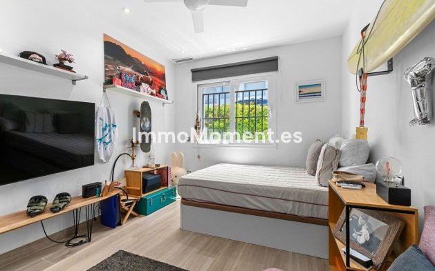 Resale - Apartment - Benahavís - La Quinta