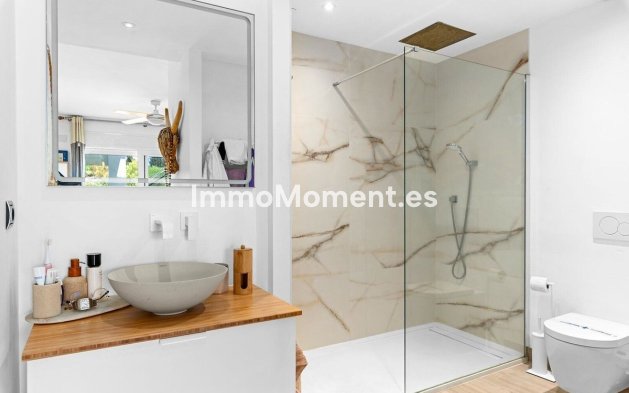 Resale - Apartment - Benahavís - La Quinta