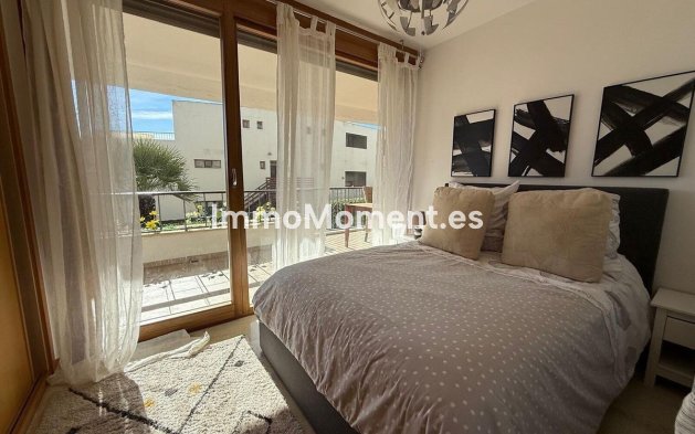 Resale - Apartment - Marbella - Altos de los Monteros