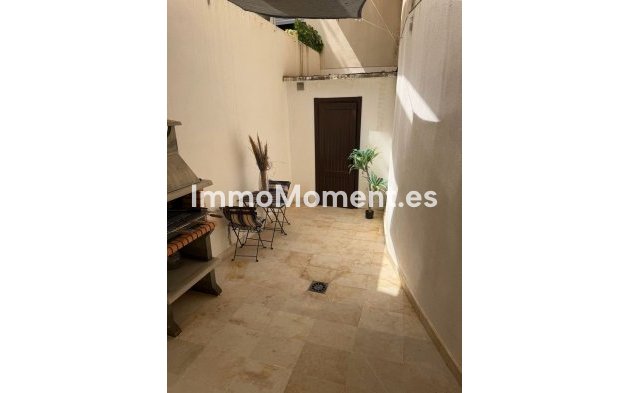 Resale - Apartment - Marbella - Altos de los Monteros