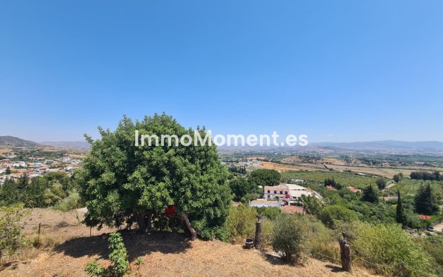 Resale - Plot - Inland  - Alhaurín de la Torre