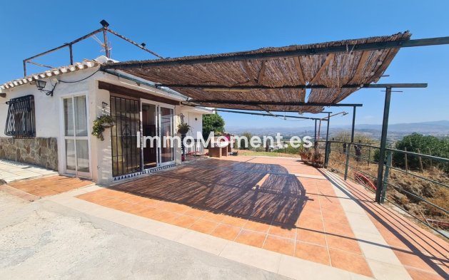 Resale - Plot - Inland  - Alhaurín de la Torre
