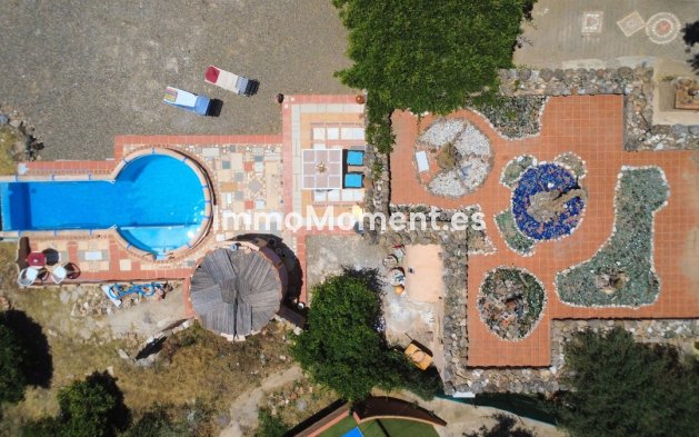 Bestaande woning - Vrijstaande villa - Binnenland  - Monda