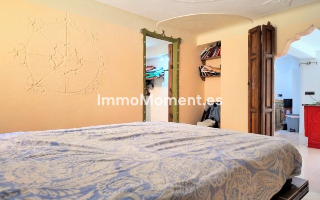 Bestaande woning - Vrijstaande villa - Binnenland  - Monda