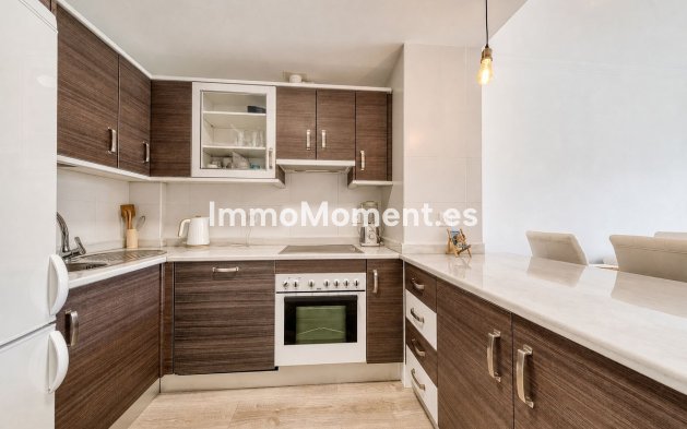 Resale - Apartment - Manilva - La Duquesa