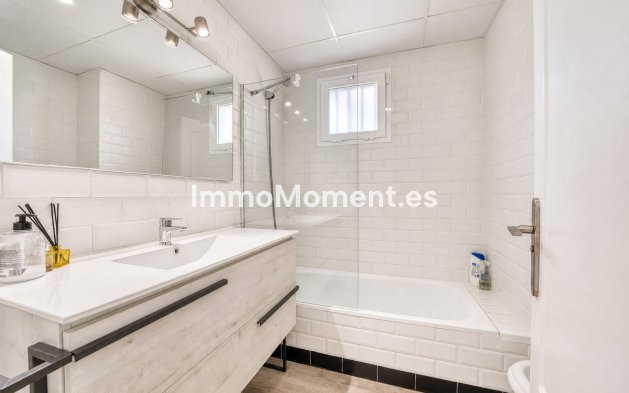 Resale - Apartment - Manilva - La Duquesa
