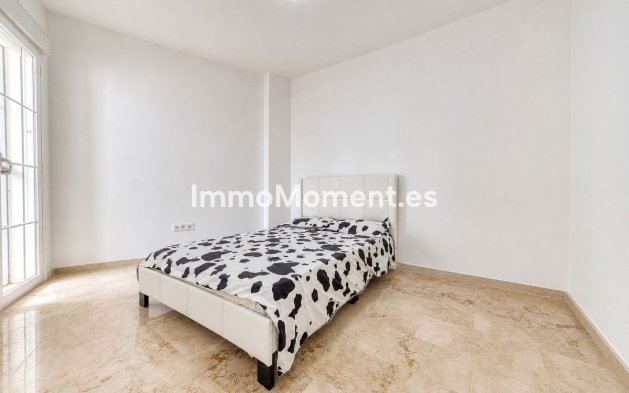 Resale - Apartment - Manilva - La Duquesa