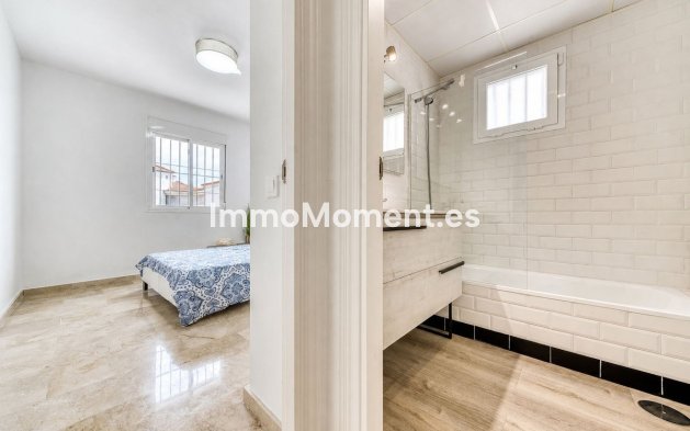 Resale - Apartment - Manilva - La Duquesa