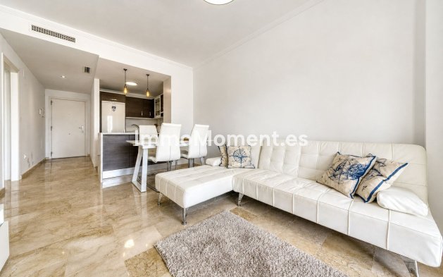 Resale - Apartment - Manilva - La Duquesa