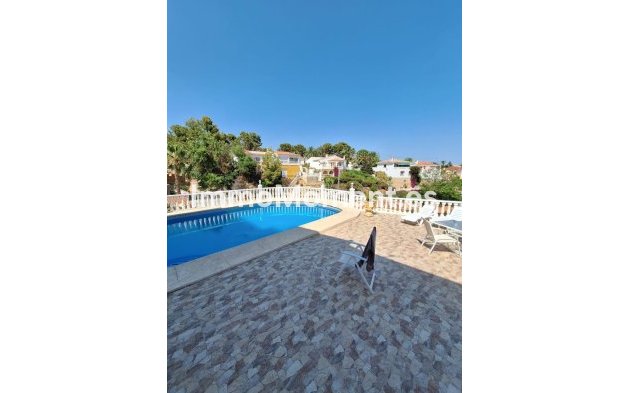 Bestaande woning - Vrijstaande villa - La Nucía - La Nucia Centro