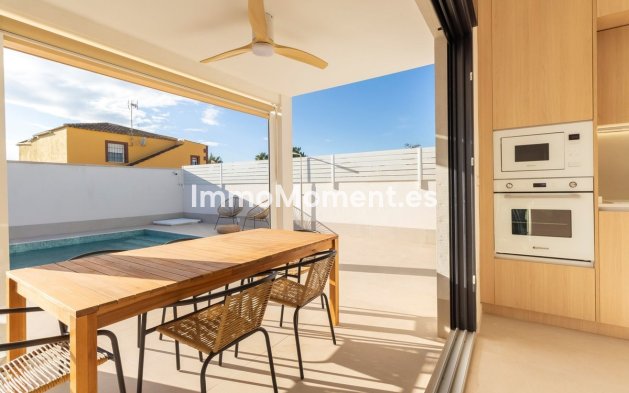 Bestaande woning - Vrijstaande villa - Torrevieja - Torrevieja Centro