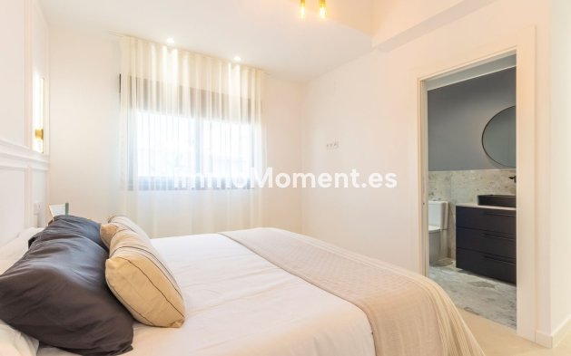 Bestaande woning - Vrijstaande villa - Torrevieja - Torrevieja Centro