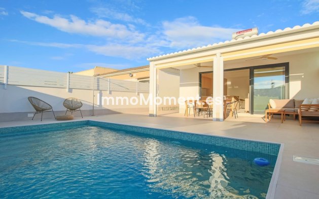 Bestaande woning - Vrijstaande villa - Torrevieja - Torrevieja Centro
