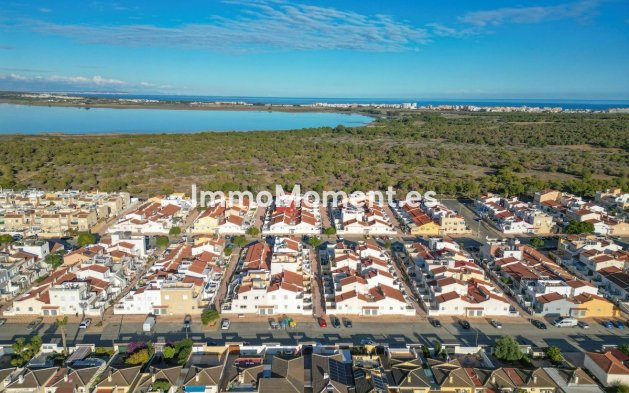 Bestaande woning - Vrijstaande villa - Torrevieja - Torrevieja Centro