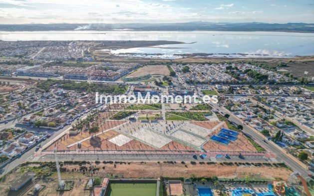 Bestaande woning - Vrijstaande villa - Torrevieja - Torrevieja Centro