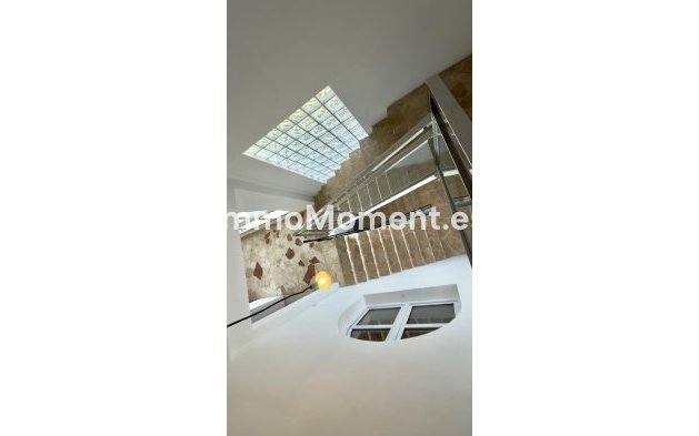 Resale - Detached villa - Benidorm - Benidorm Centro