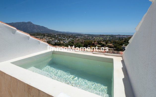 Resale - Apartment - Benahavís - Benahavís Centro