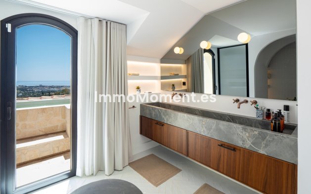 Resale - Apartment - Benahavís - Benahavís Centro