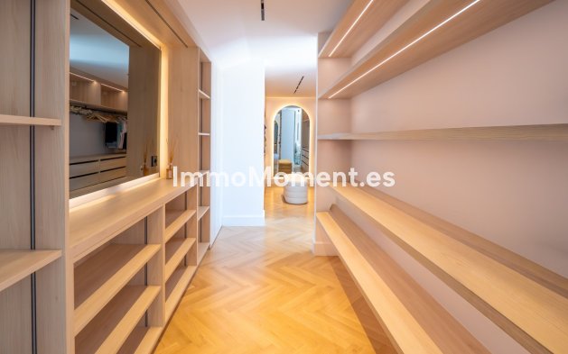 Resale - Apartment - Benahavís - Benahavís Centro