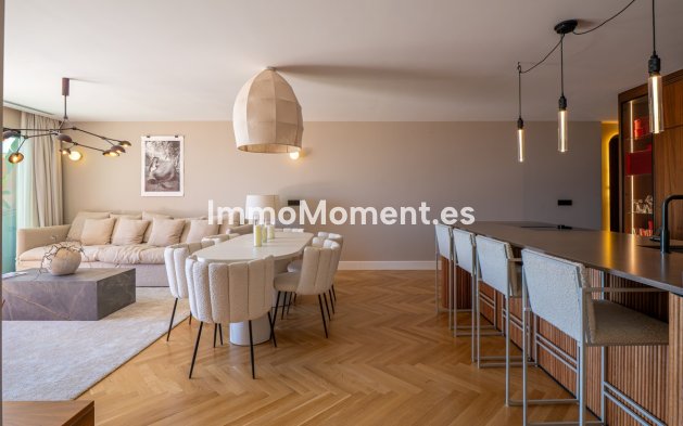 Resale - Apartment - Benahavís - Benahavís Centro