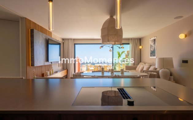 Resale - Apartment - Benahavís - Benahavís Centro