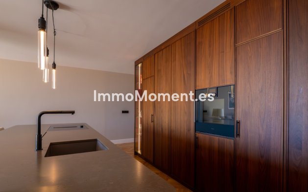 Resale - Apartment - Benahavís - Benahavís Centro