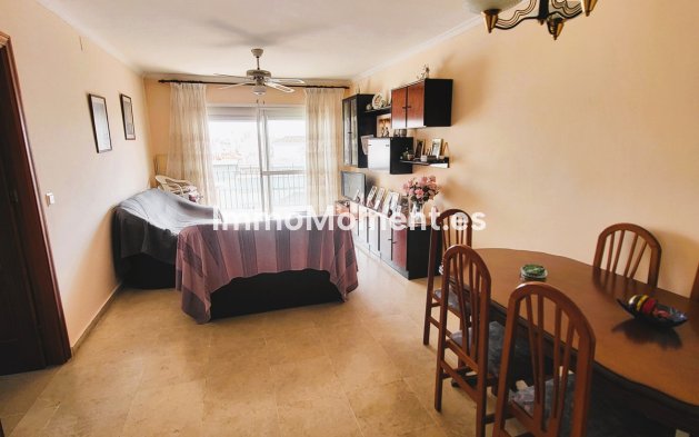 Wiederverkauf - Wohnung - Estepona  - Estepona Centro