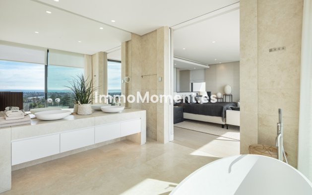 Resale - Detached villa - Benahavís - La Quinta