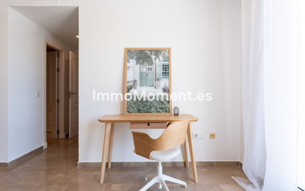 Resale - Apartment - Benalmadena - Torrequebrada