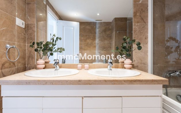 Resale - Apartment - Benalmadena - Torrequebrada