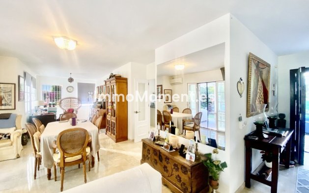 Bestaande woning - Vrijstaande villa - Estepona  - Benamara