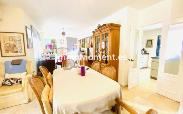 Bestaande woning - Vrijstaande villa - Estepona  - Benamara